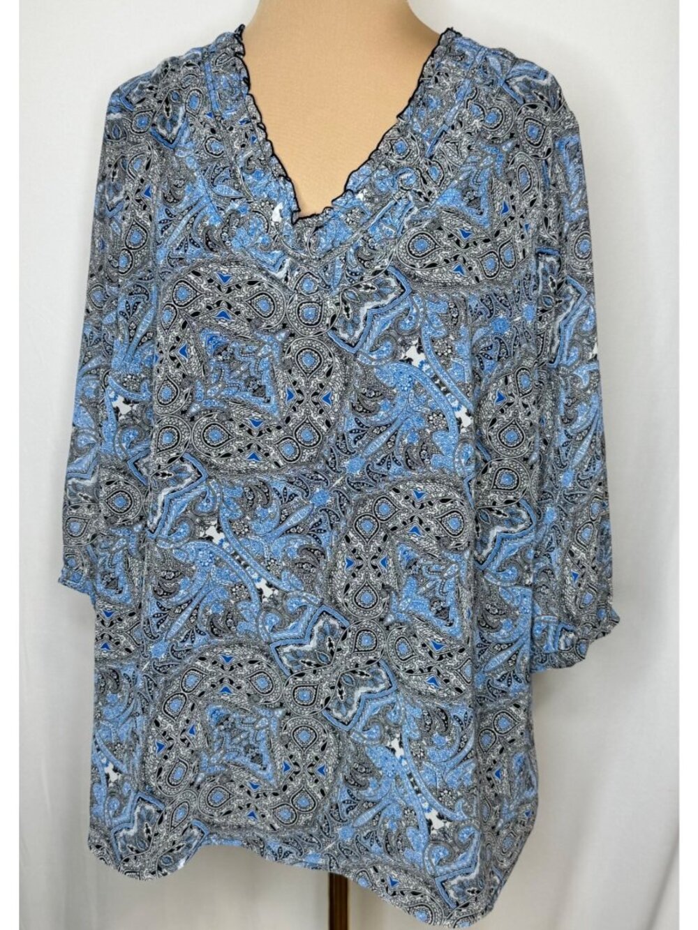 NEW Coldwater Creek Smocked Neck Blouse XL Paisley Blue Black Flowy 3/4 Sleeve